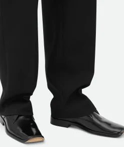 Bottega Veneta Comma Lace-Up Black Hot