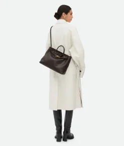 Bottega Veneta Medium Andiamo Fondant Hot